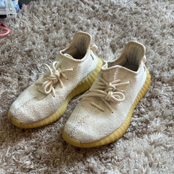 Men’s‎ 6.5 Authentic White Yeezy - Picture 2 of 5